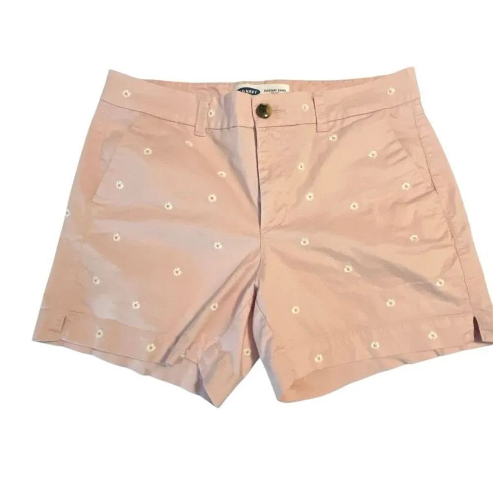 Adorable Old Navy Daisy shorts light pink size 8